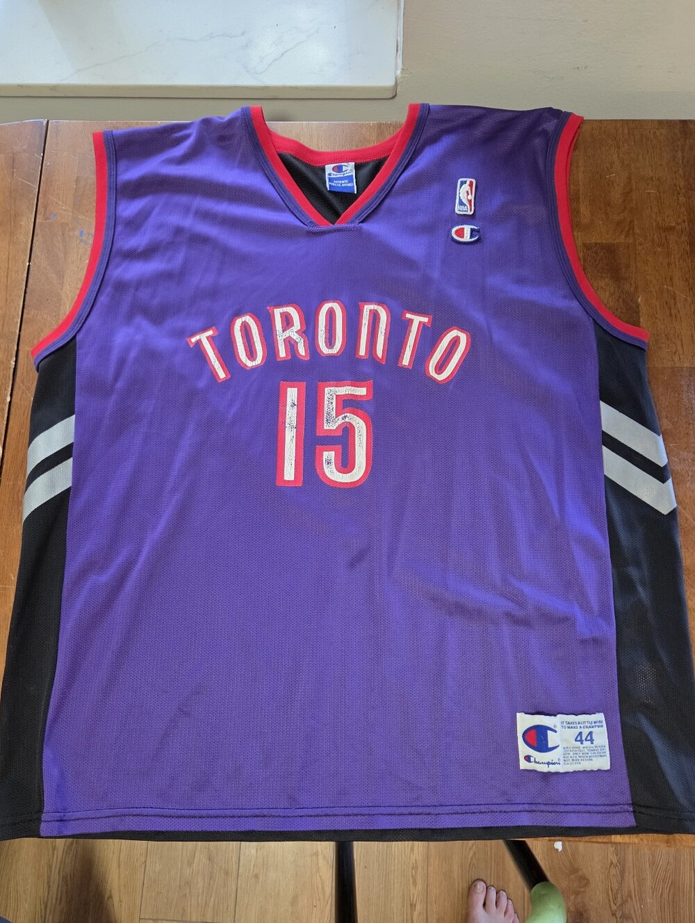 Vintage Champion Toronto Raptors Vince Carter #15 Jersey - Size 44